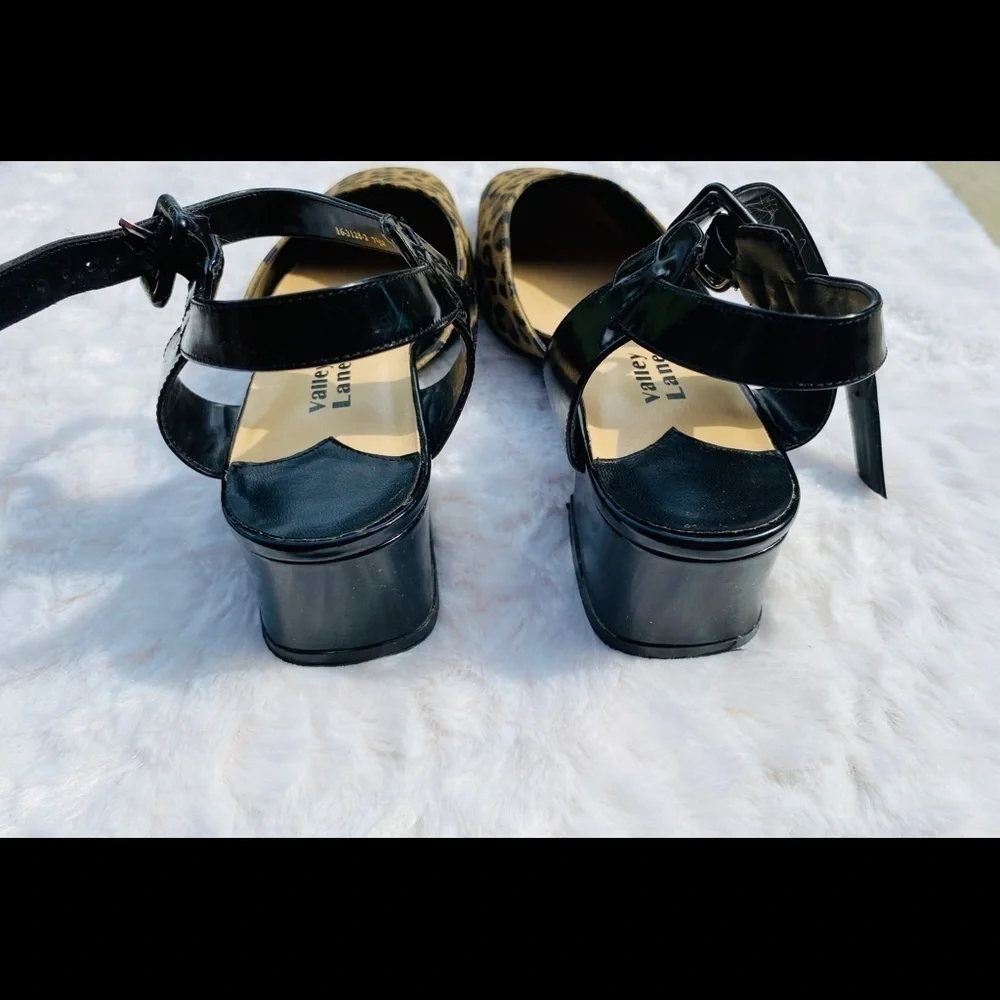 Leopard sling back shoe 7 1/2 W